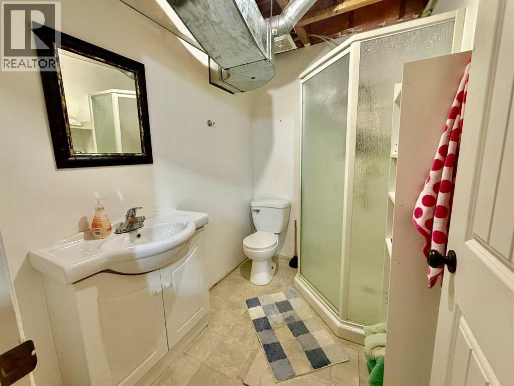 240 Broad Street - Image 33