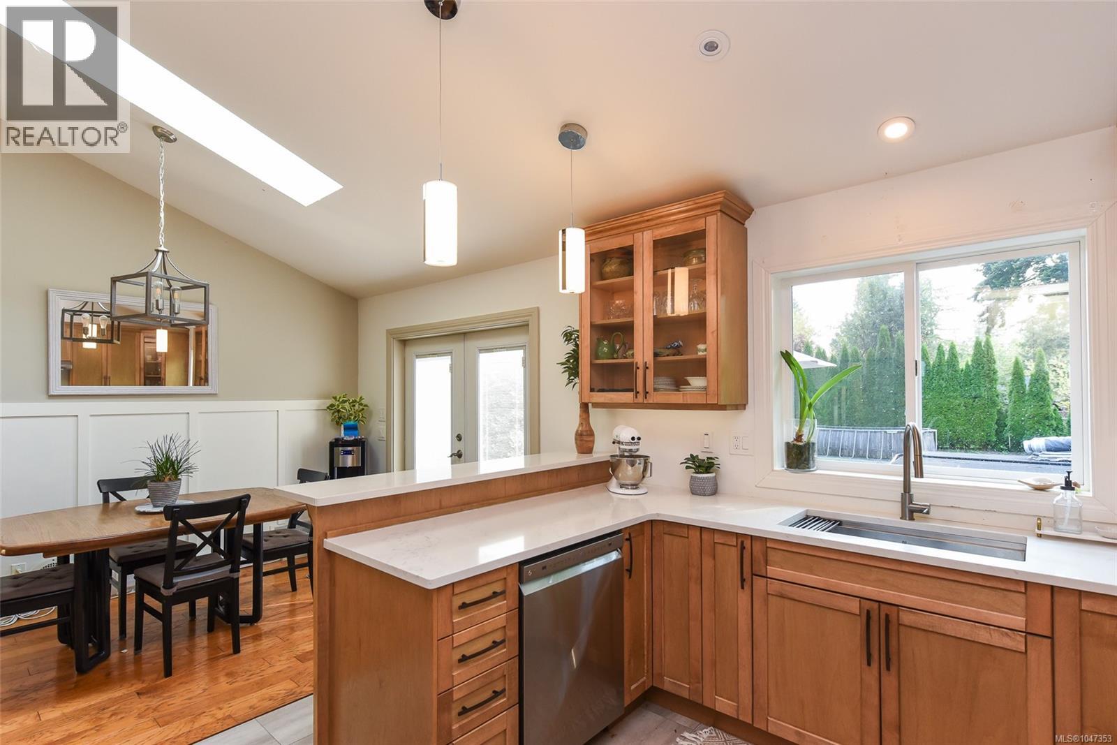 1530 Grayling Dr, Comox