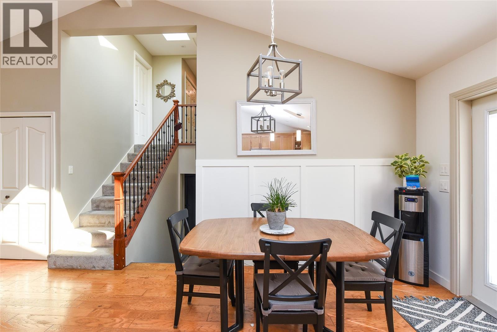 1530 Grayling Dr, Comox