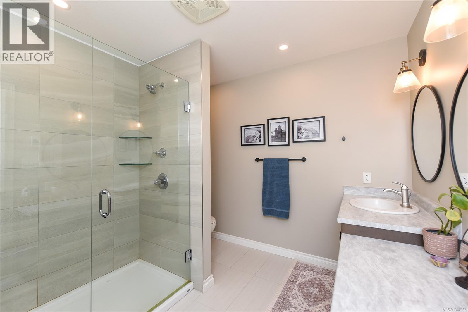 1530 Grayling Dr, Comox