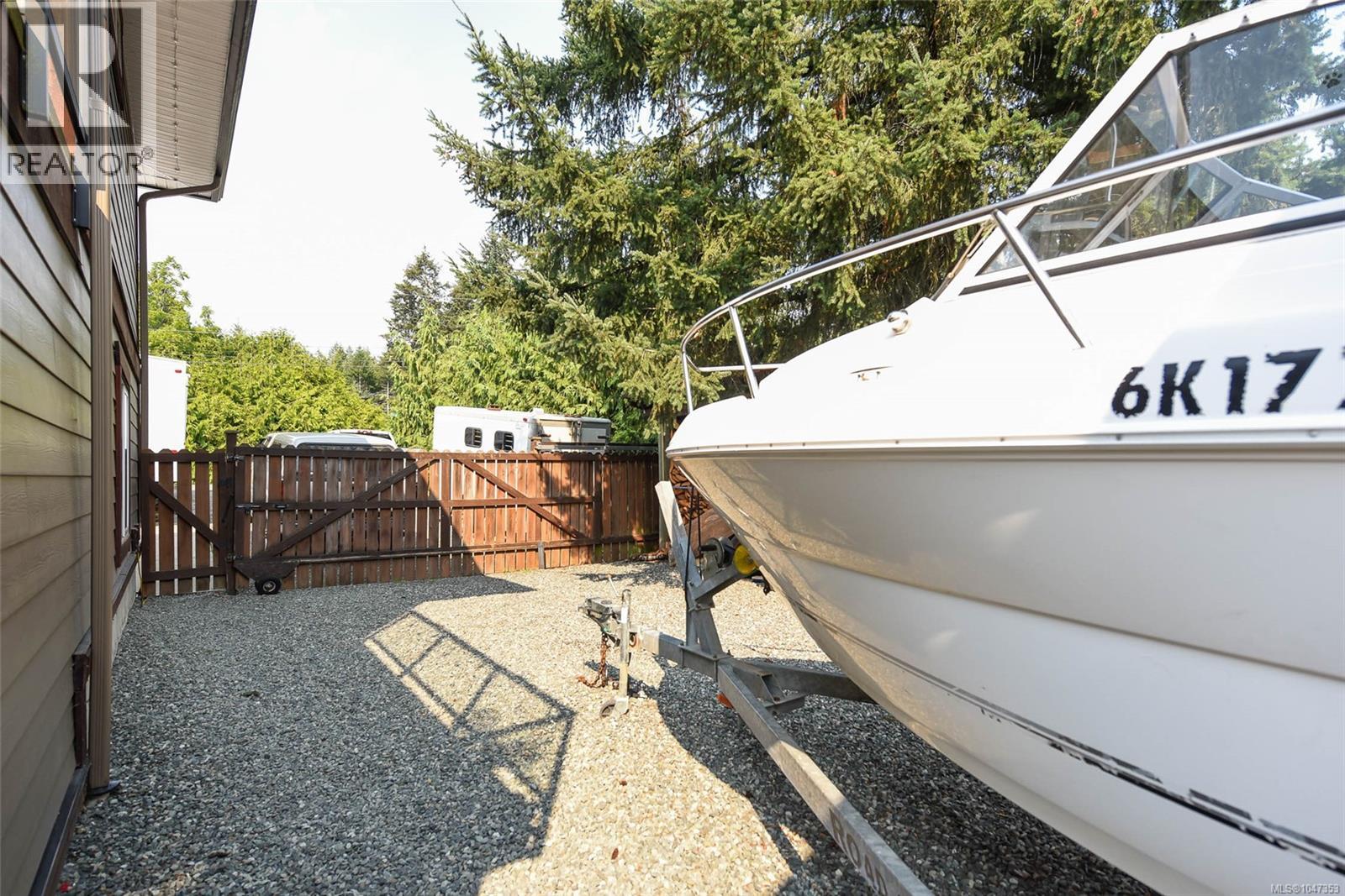 1530 Grayling Dr, Comox