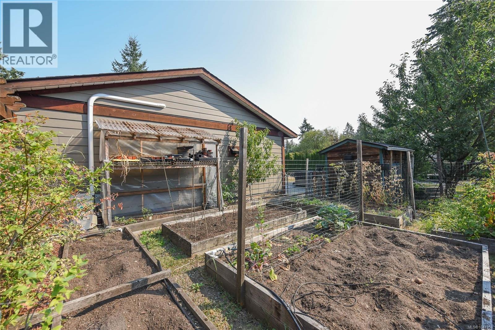 1530 Grayling Dr - 5