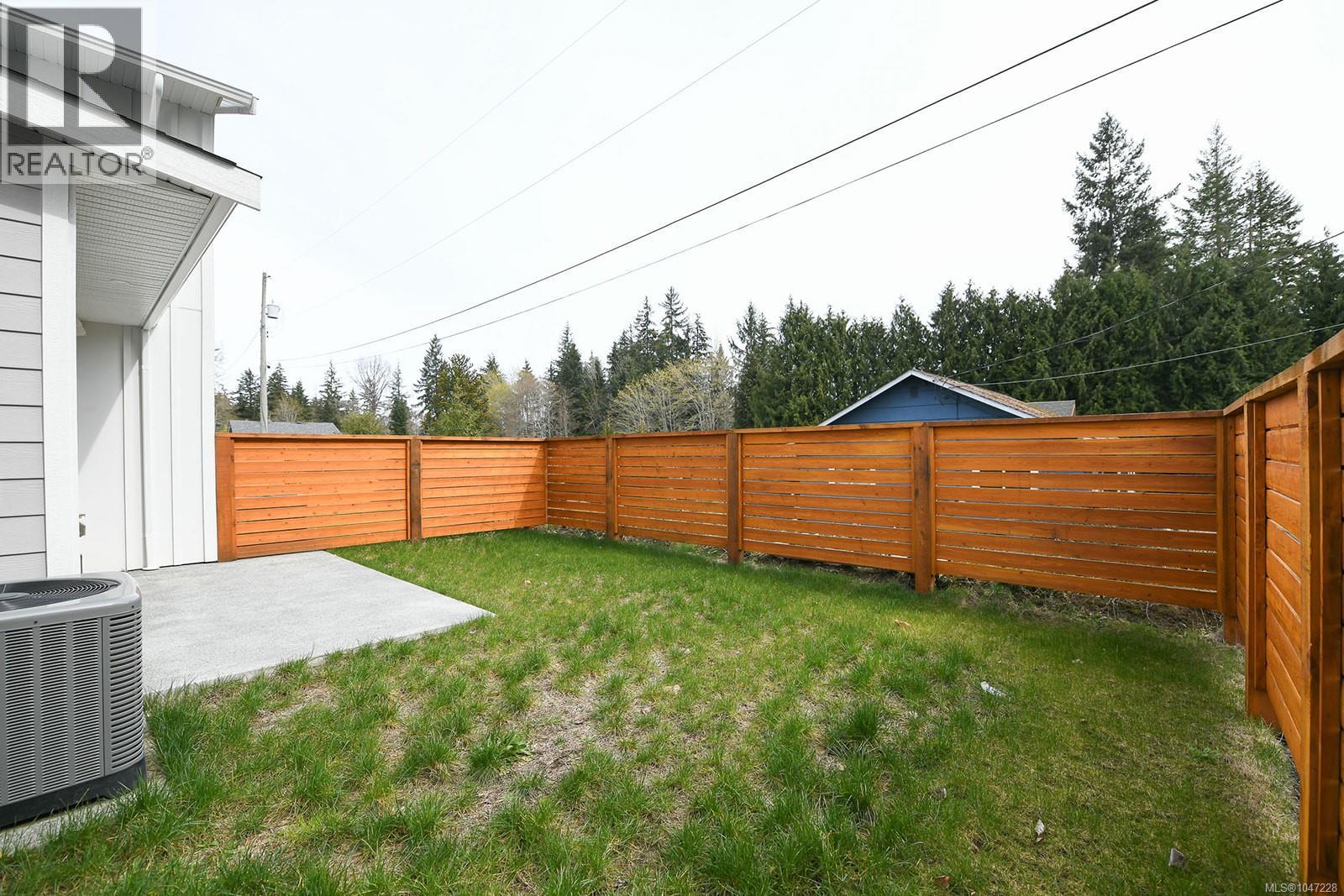 1 1090 Evergreen Rd, Campbell River