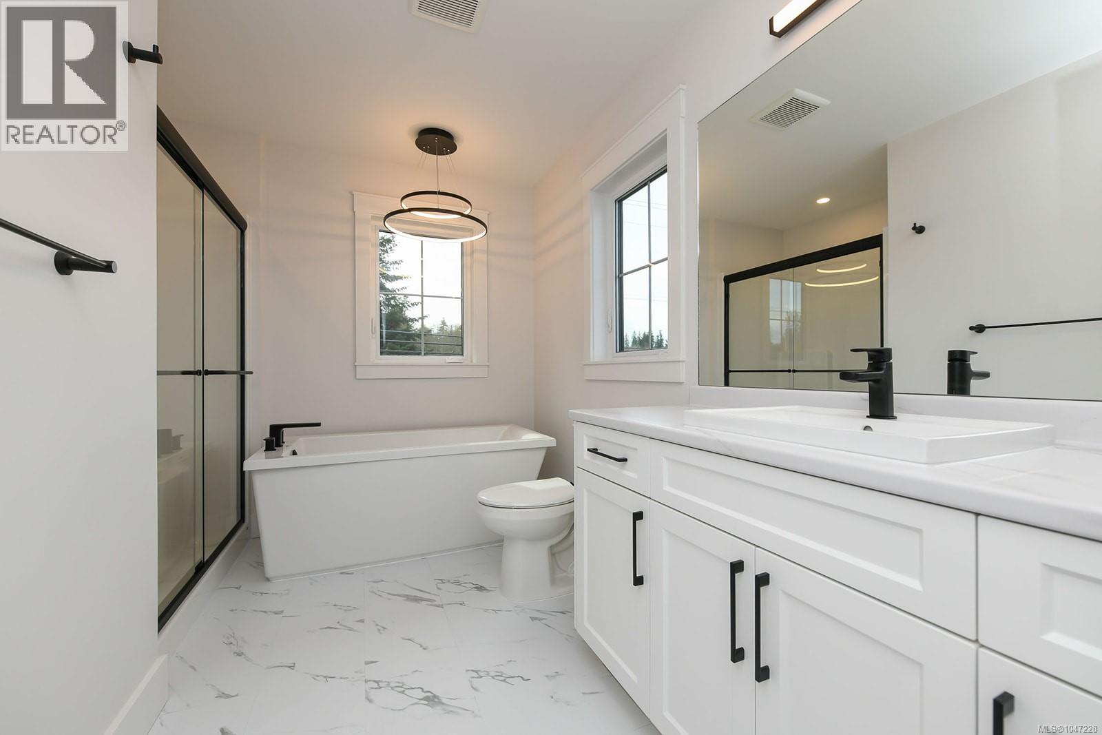 1 1090 Evergreen Rd, Campbell River