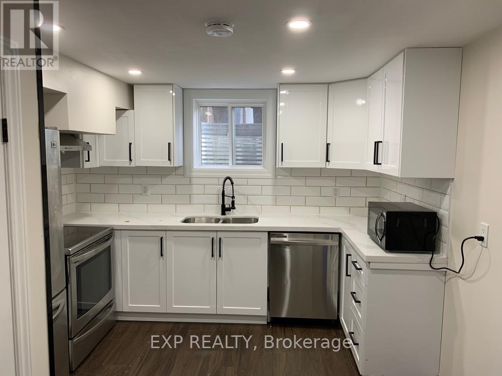 15 CALVERT AVENUE - 4