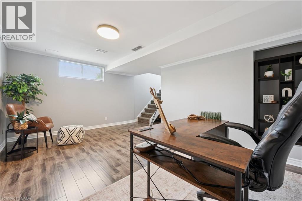 308 PARKVALE Drive - Image 36