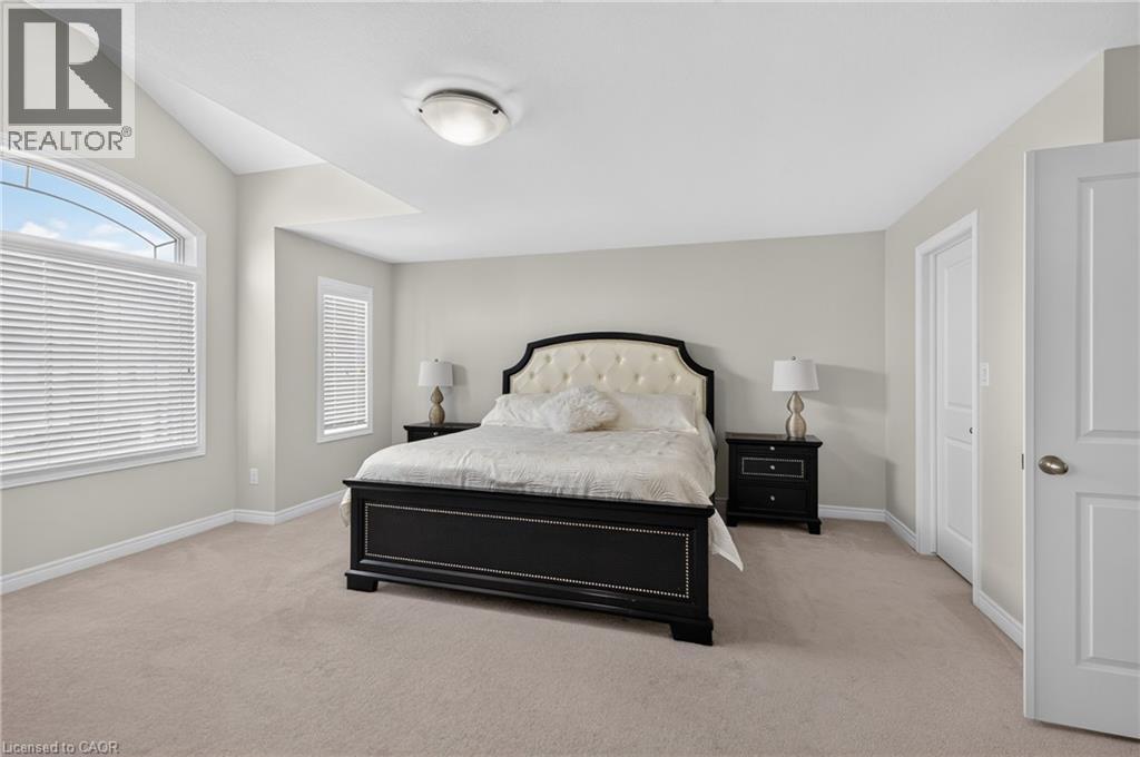 5 NARBONNE Crescent - Image 32