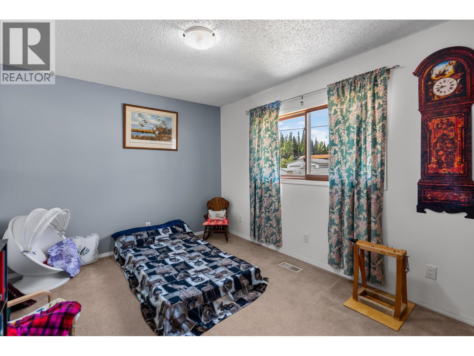 Photo 12 of 28 — 8157 FLAMINGO ROAD · Prince George, BC