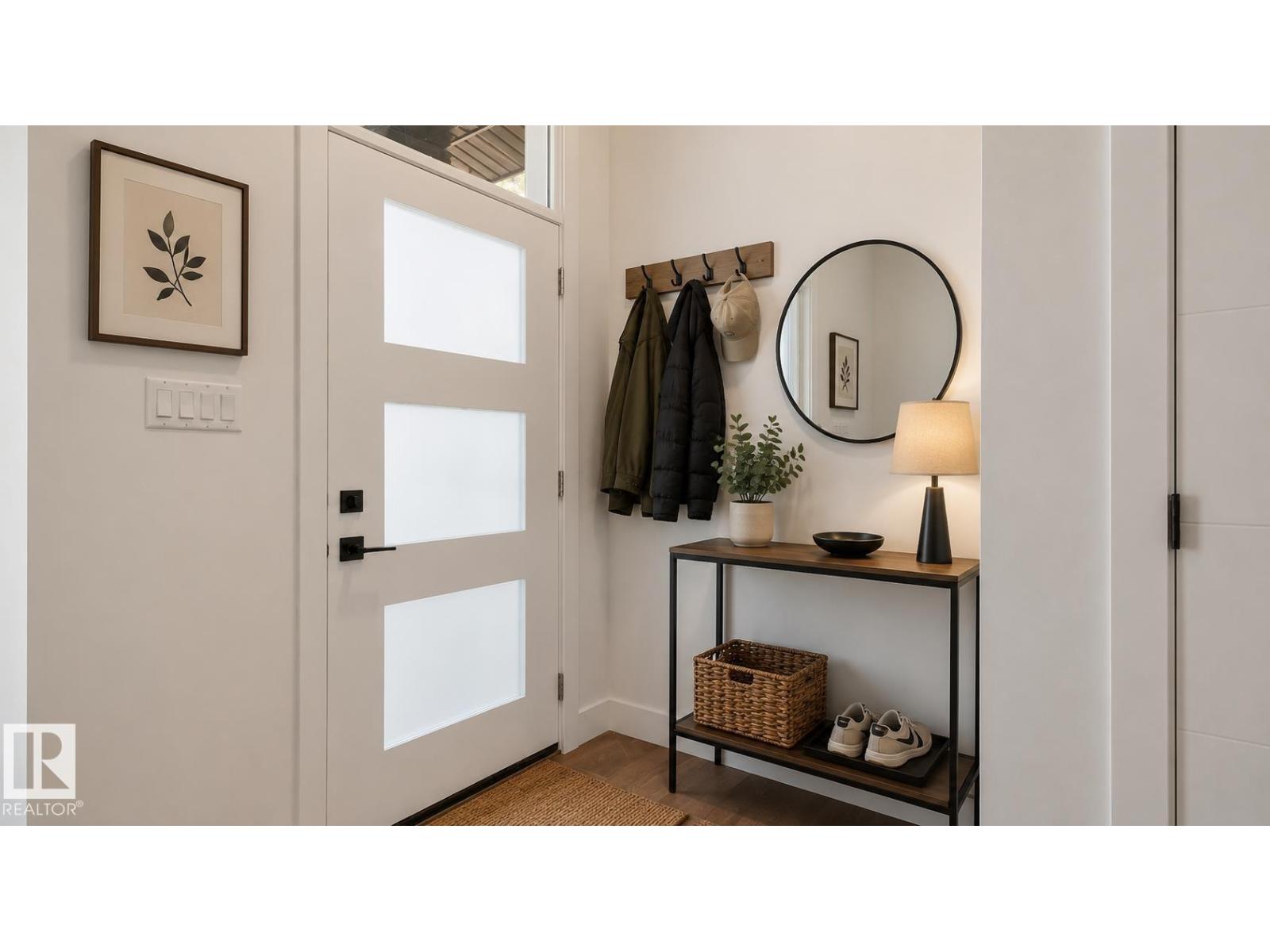 11036 128 St NW photo 3 — MLS® E4485755