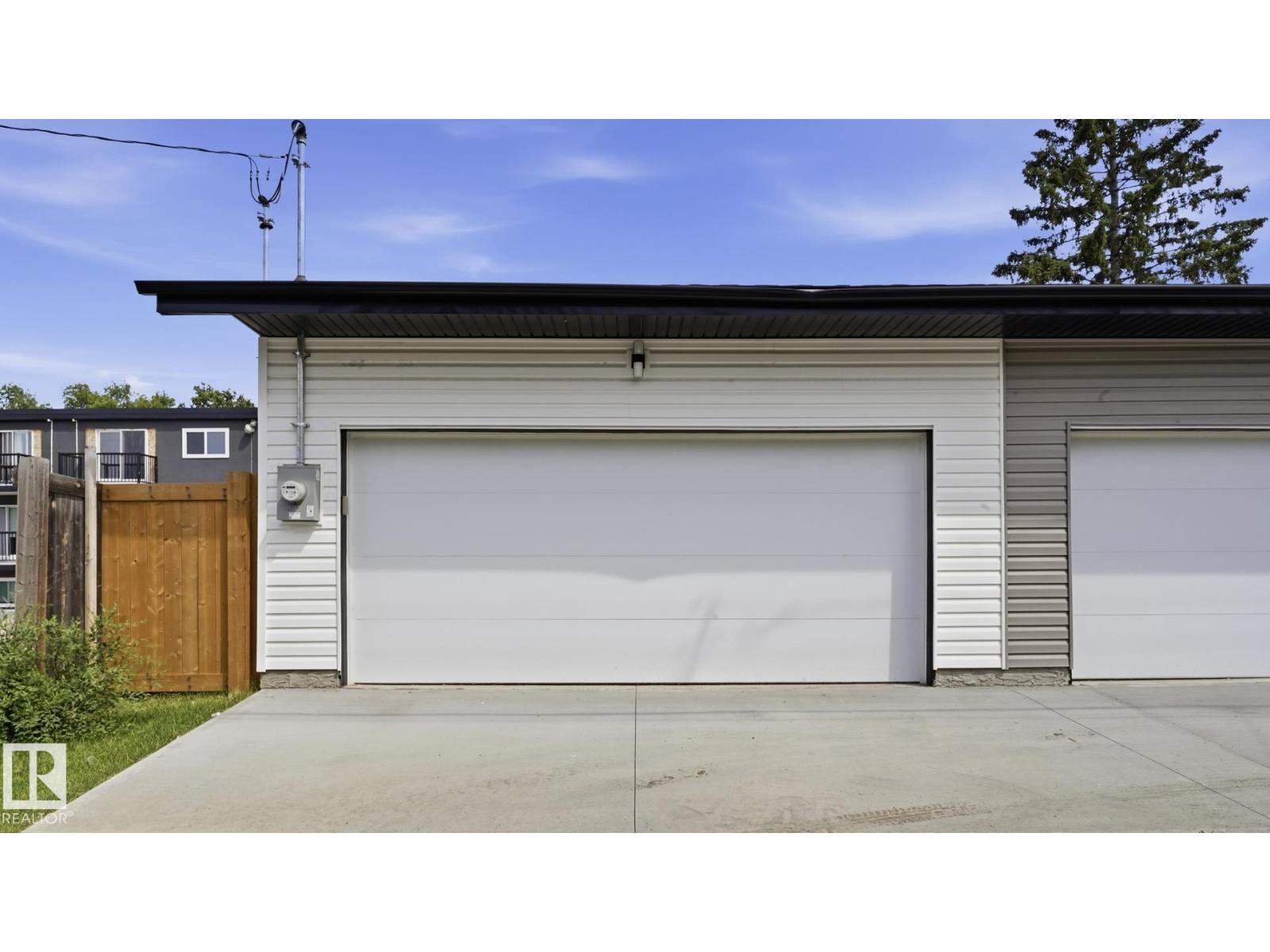 11036 128 ST NW - 42