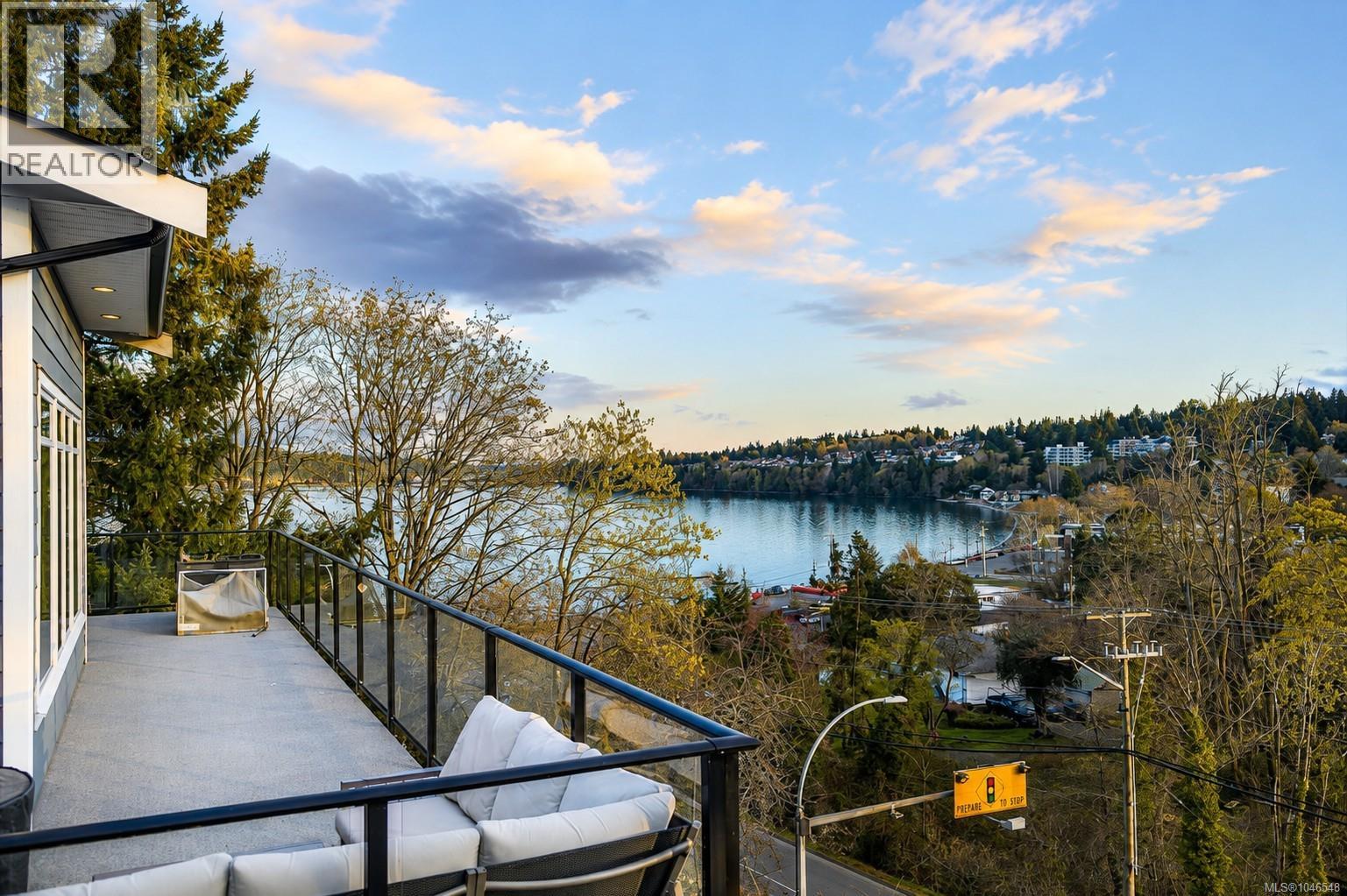 1460 Sherwood Dr - 68