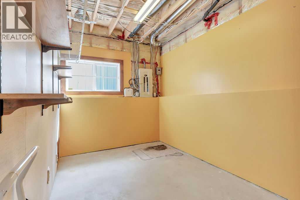 102 Drummond Avenue - Image 32
