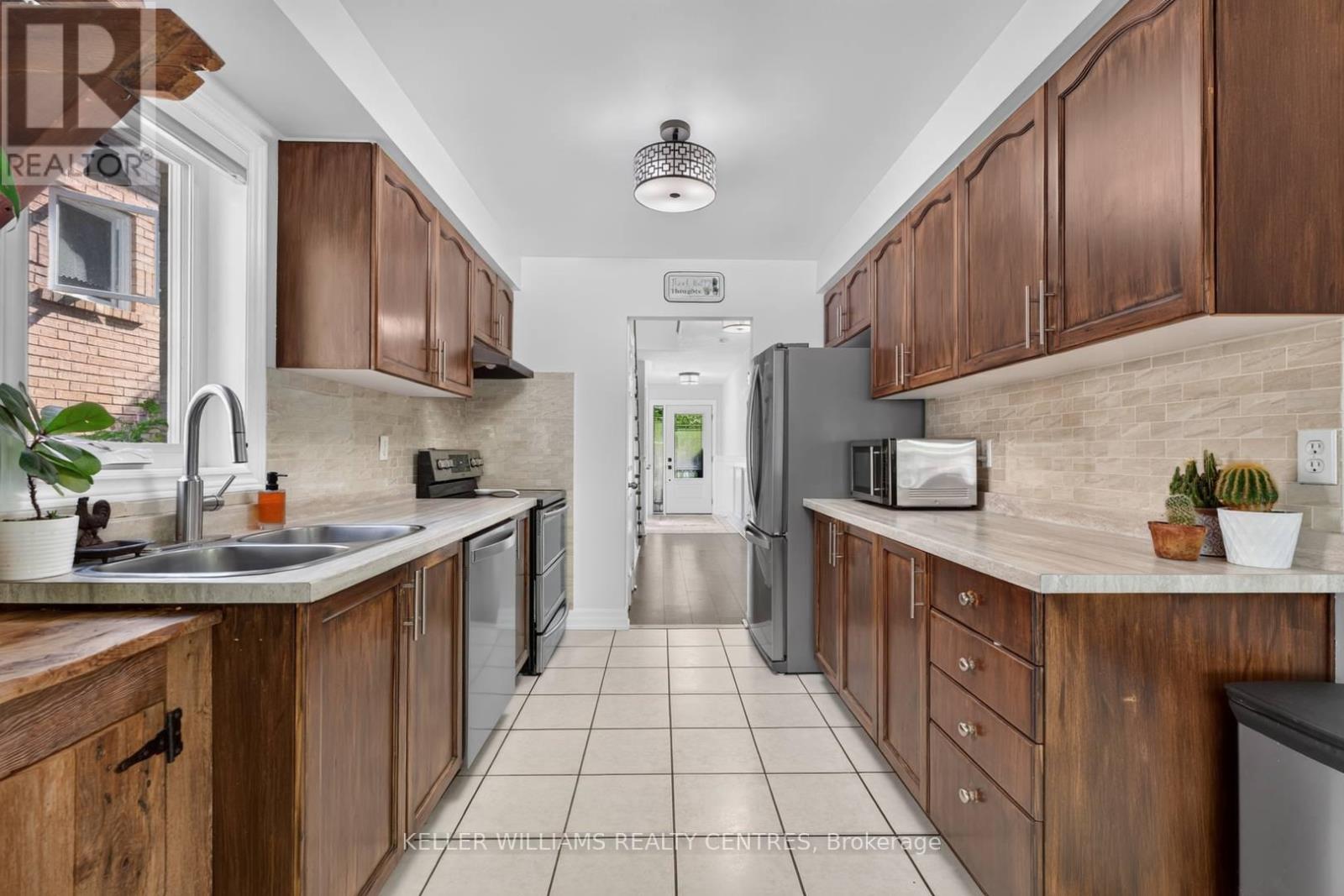 12 LANCASTER COURT - Image 9