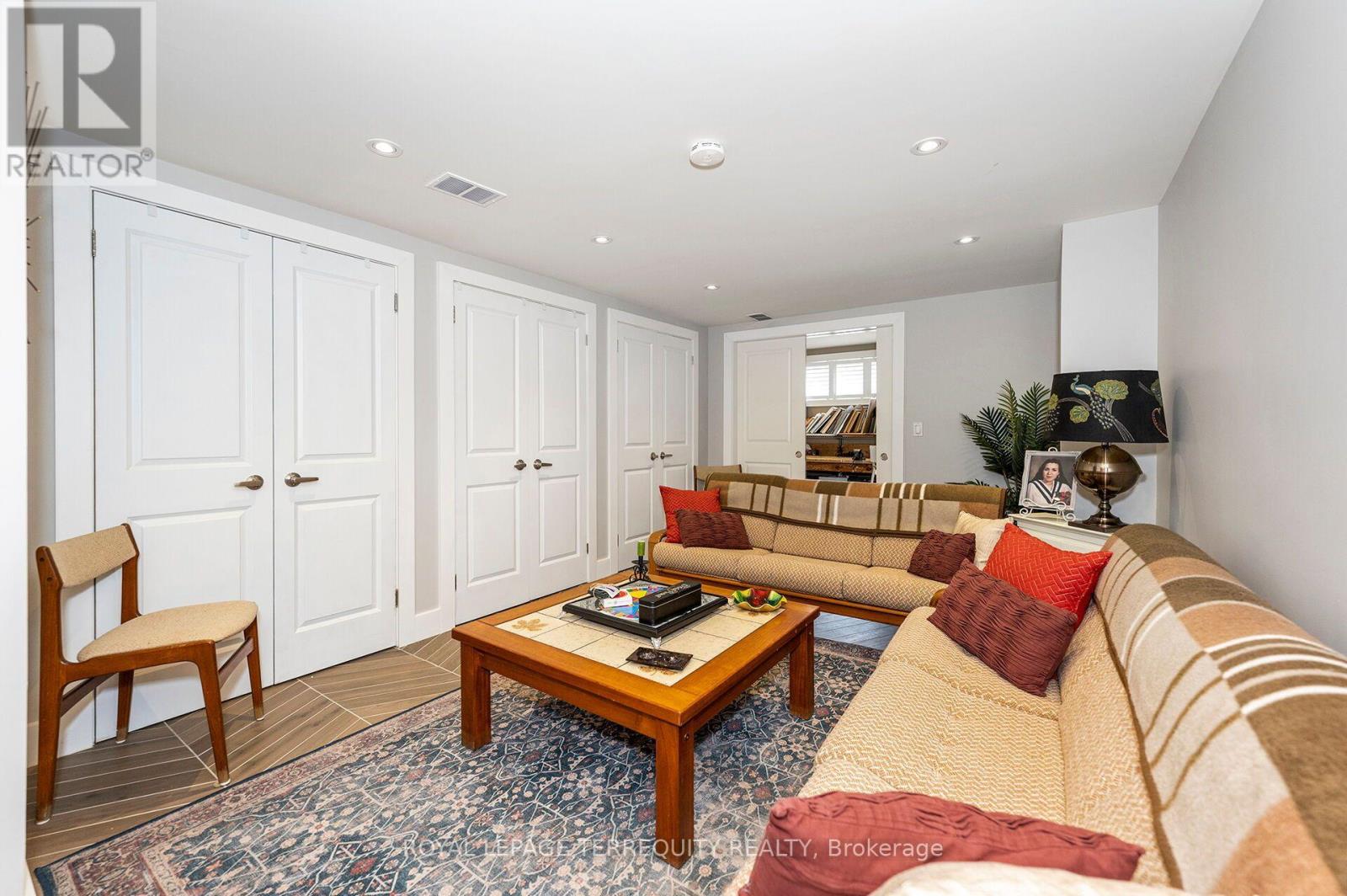 120 FALSTAFF AVENUE - Image 24