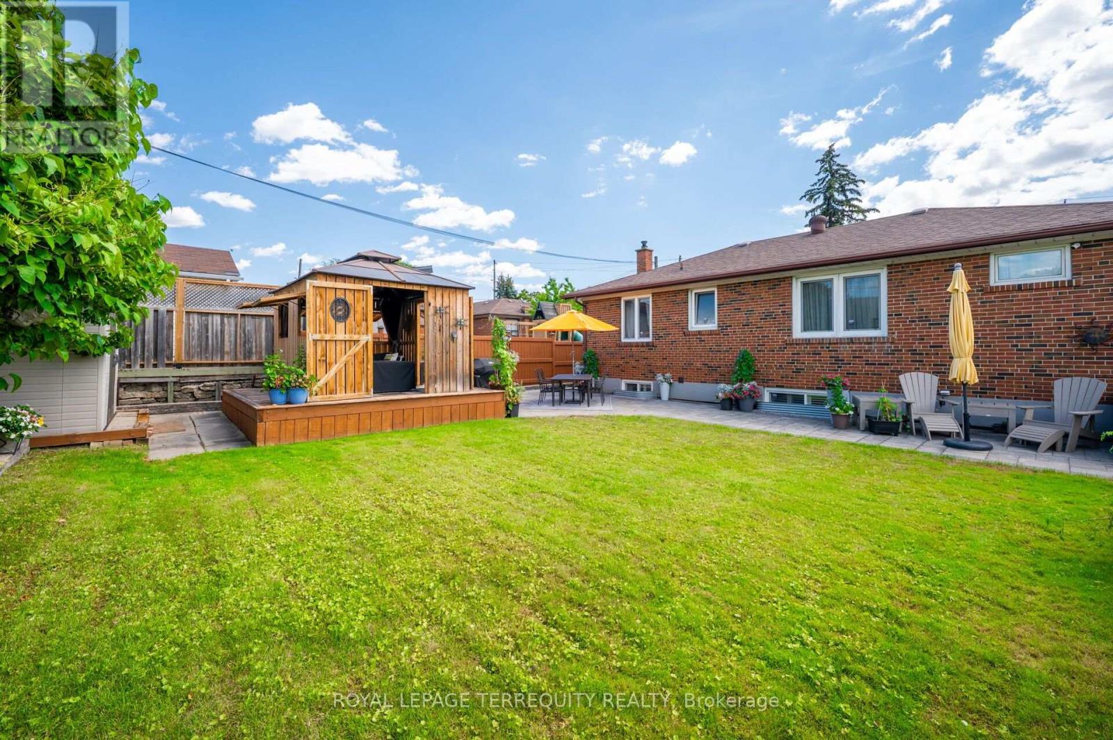120 FALSTAFF AVENUE - 30