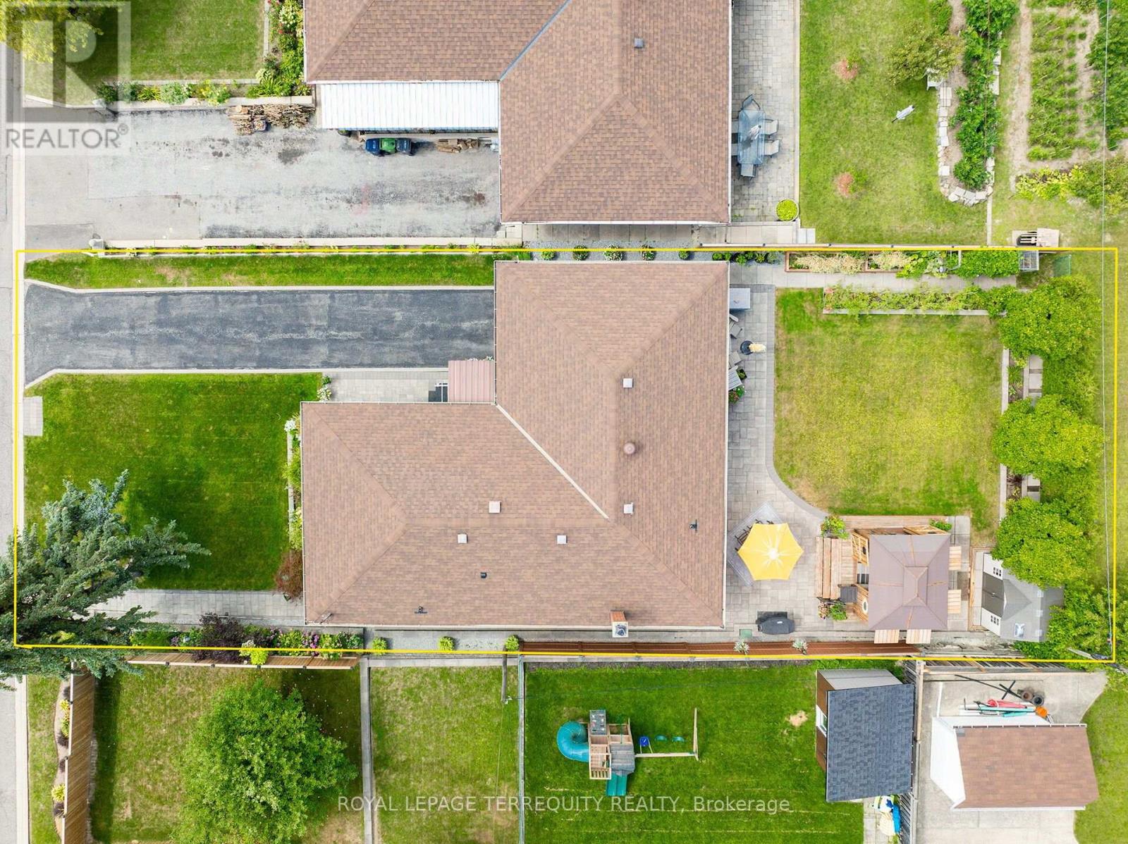 120 FALSTAFF AVENUE - Image 37
