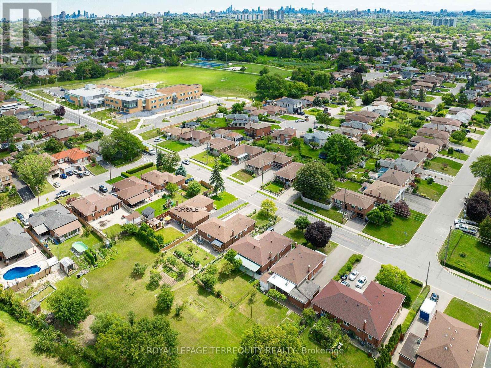 120 FALSTAFF AVENUE - Image 39