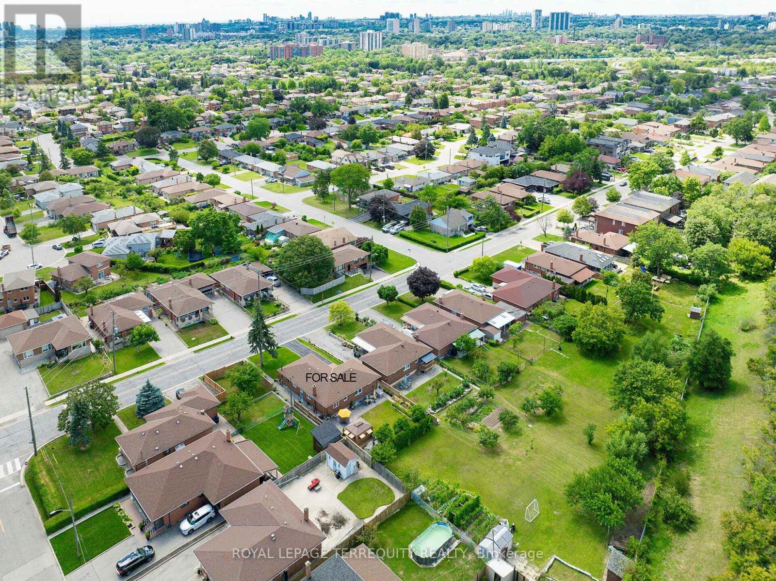 120 FALSTAFF AVENUE - Image 40