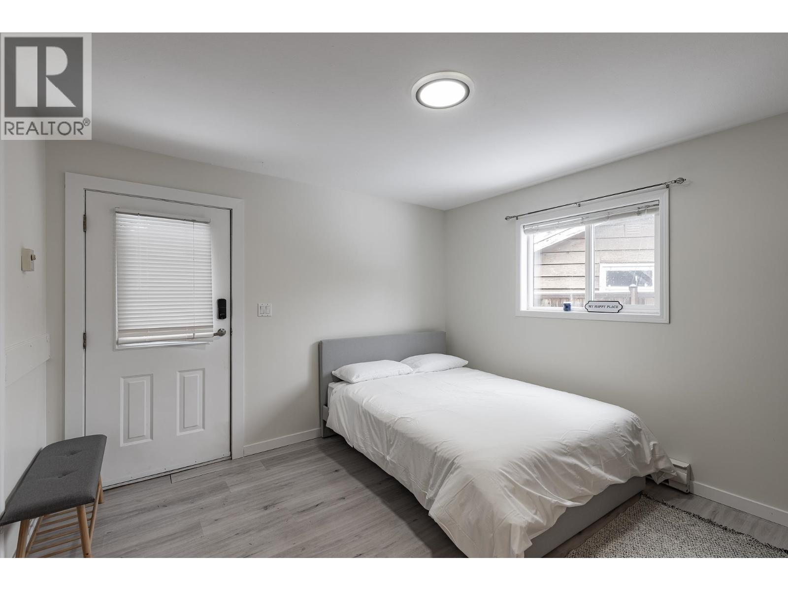 39726 GOVERNMENT ROAD, Squamish