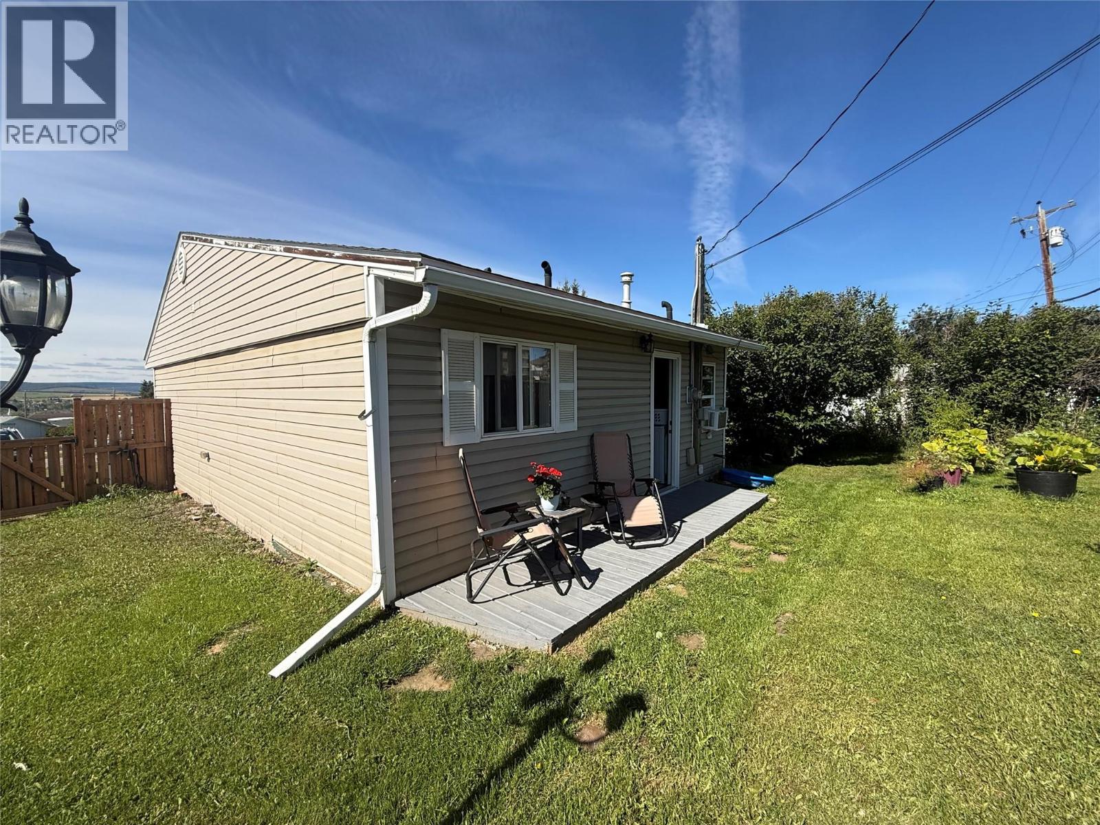 904 Cornwall Crescent - 17