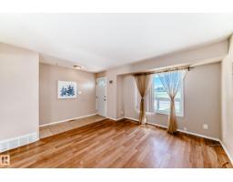 100 Dickinsfield Ct Nw, Edmonton, AB T5V5V8 Photo 8