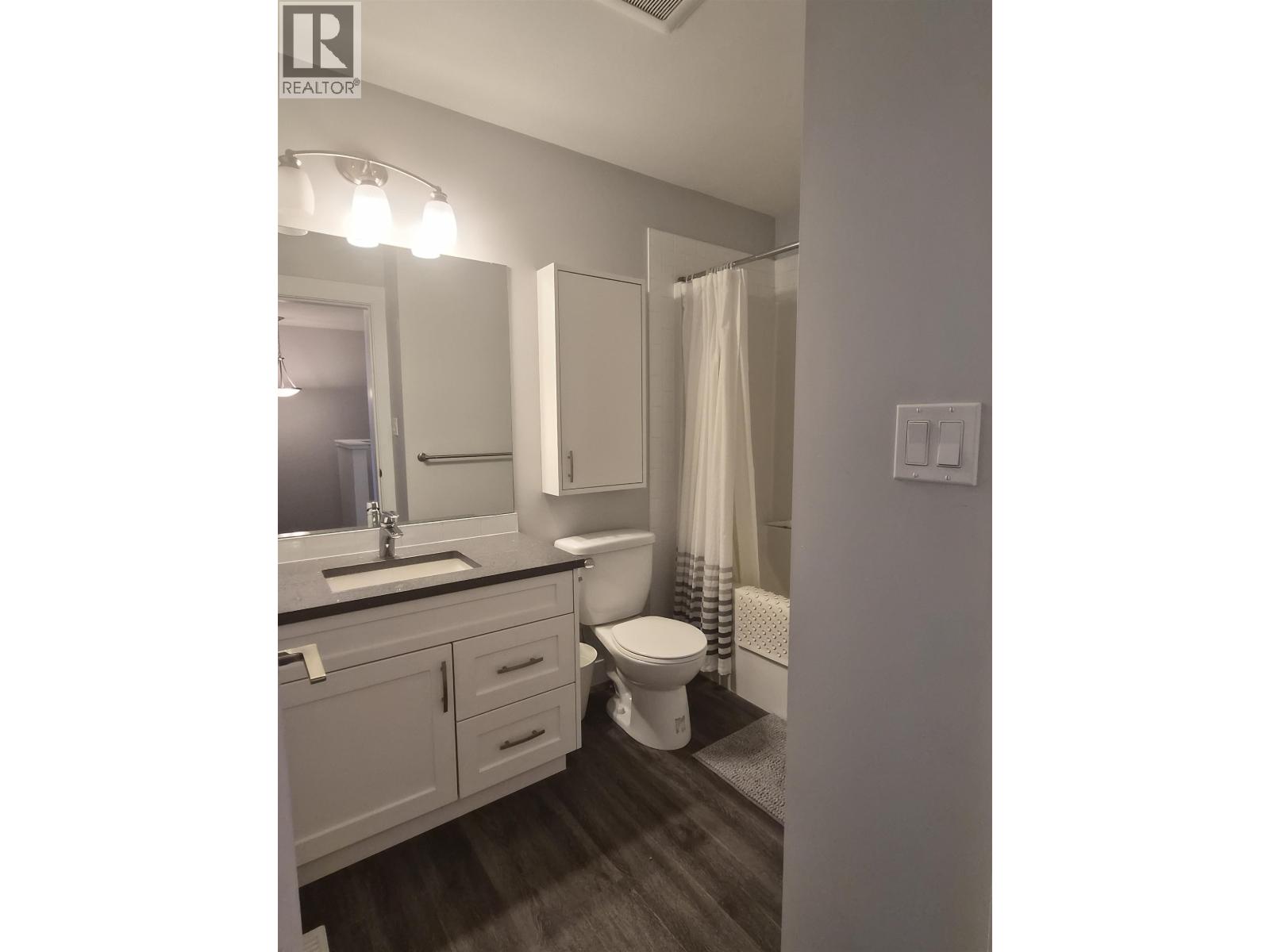 401 6798 WESTGATE AVENUE, Prince George