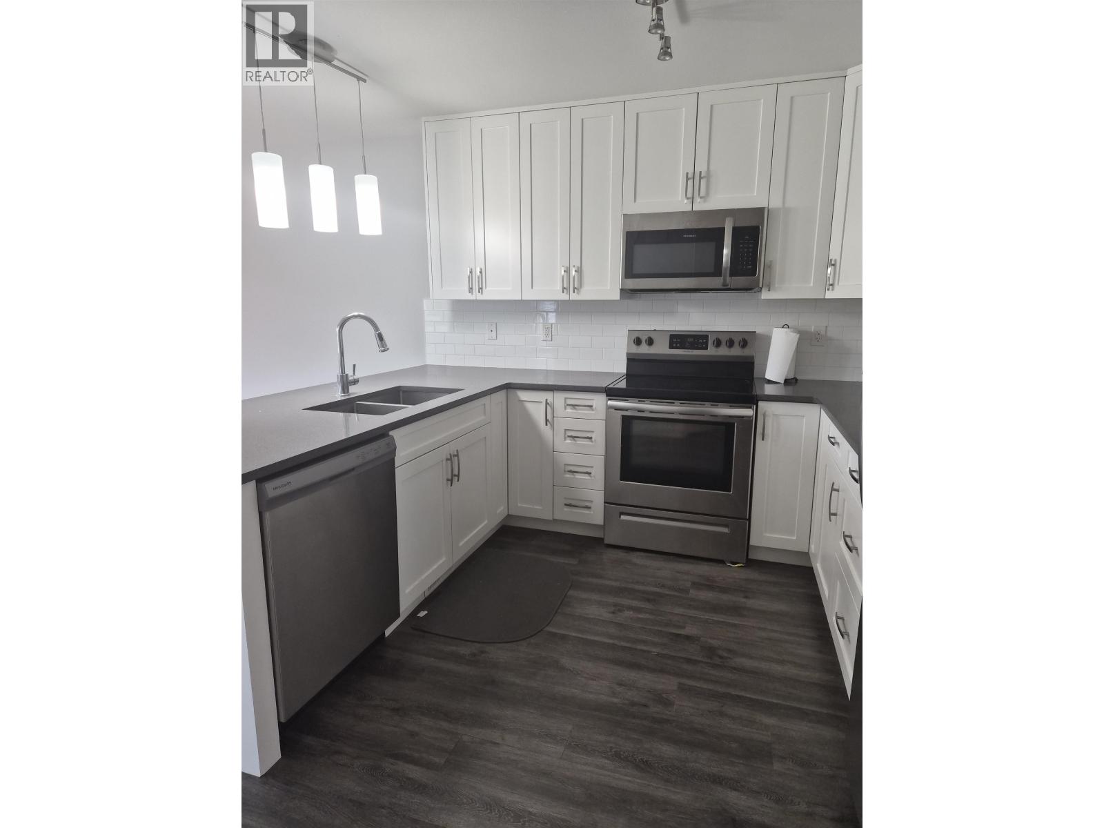 401 6798 WESTGATE AVENUE, Prince George