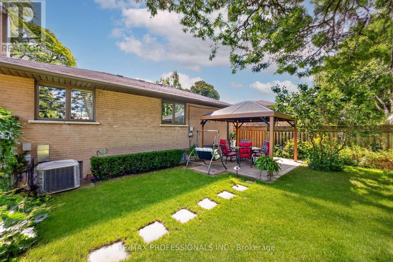 57 MERRYGALE CRESCENT - Image 44