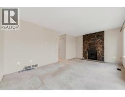 62 1930 Cedar Village Crescent, North Vancouver, BC V7J3M5 Photo 12