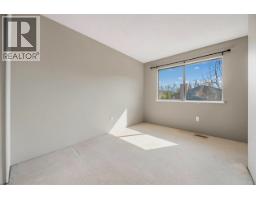 62 1930 Cedar Village Crescent, North Vancouver, BC V7J3M5 Photo 20