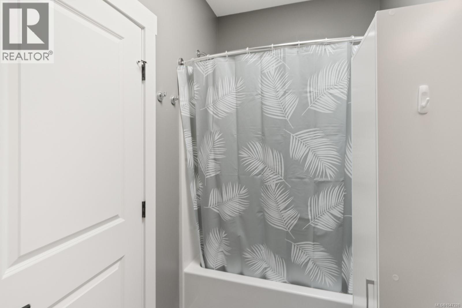 234 Golden Oaks Cres - Image 34