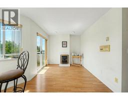 3630 Cambridge Street, Vancouver, BC V5K1M6 Photo 9