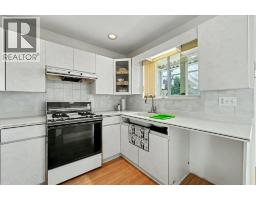 3630 Cambridge Street, Vancouver, BC V5K1M6 Photo 7