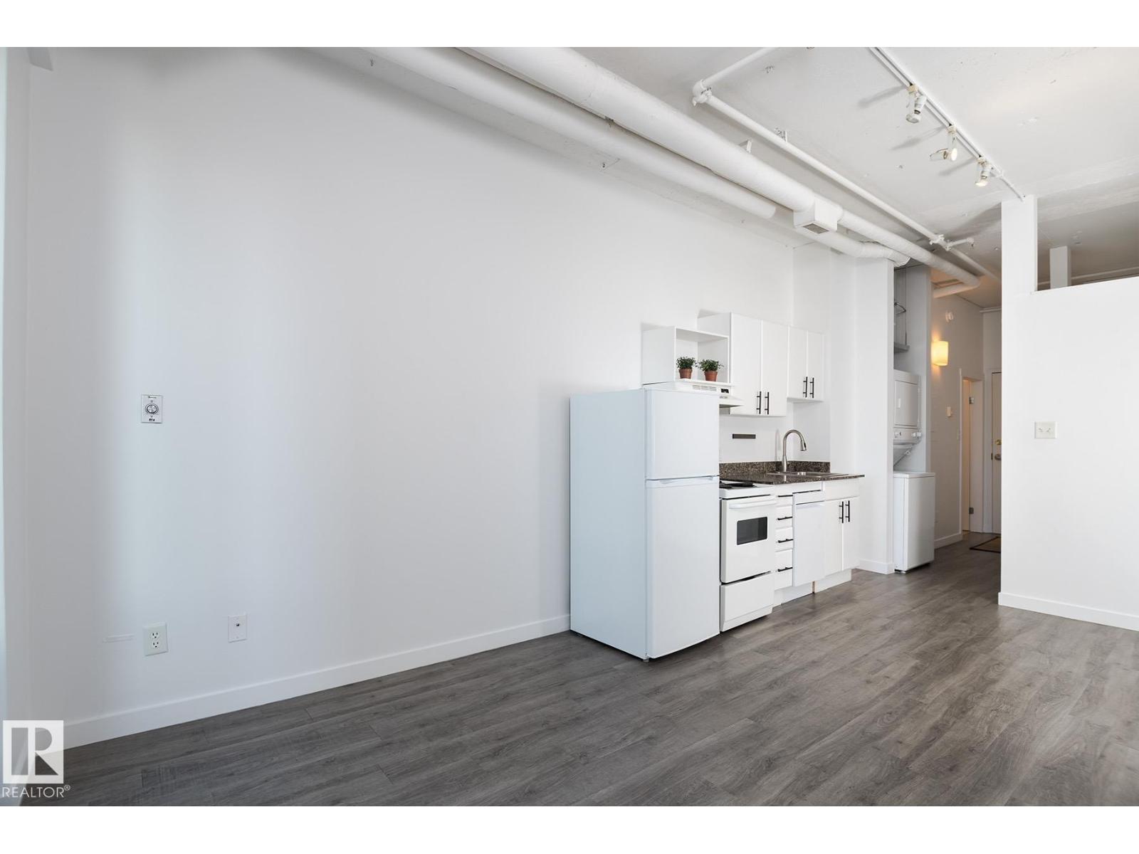 #910 10024 JASPER AV NW - 10