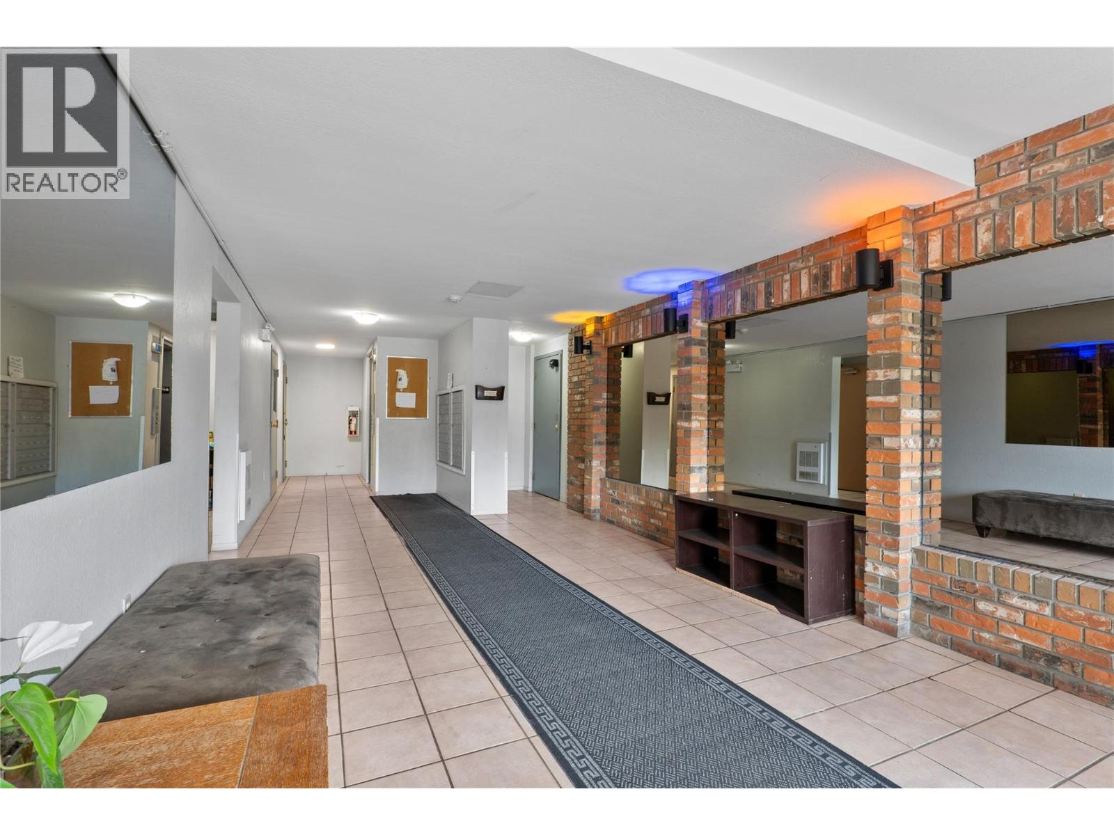#106 1760 BRUNNER Avenue - 22