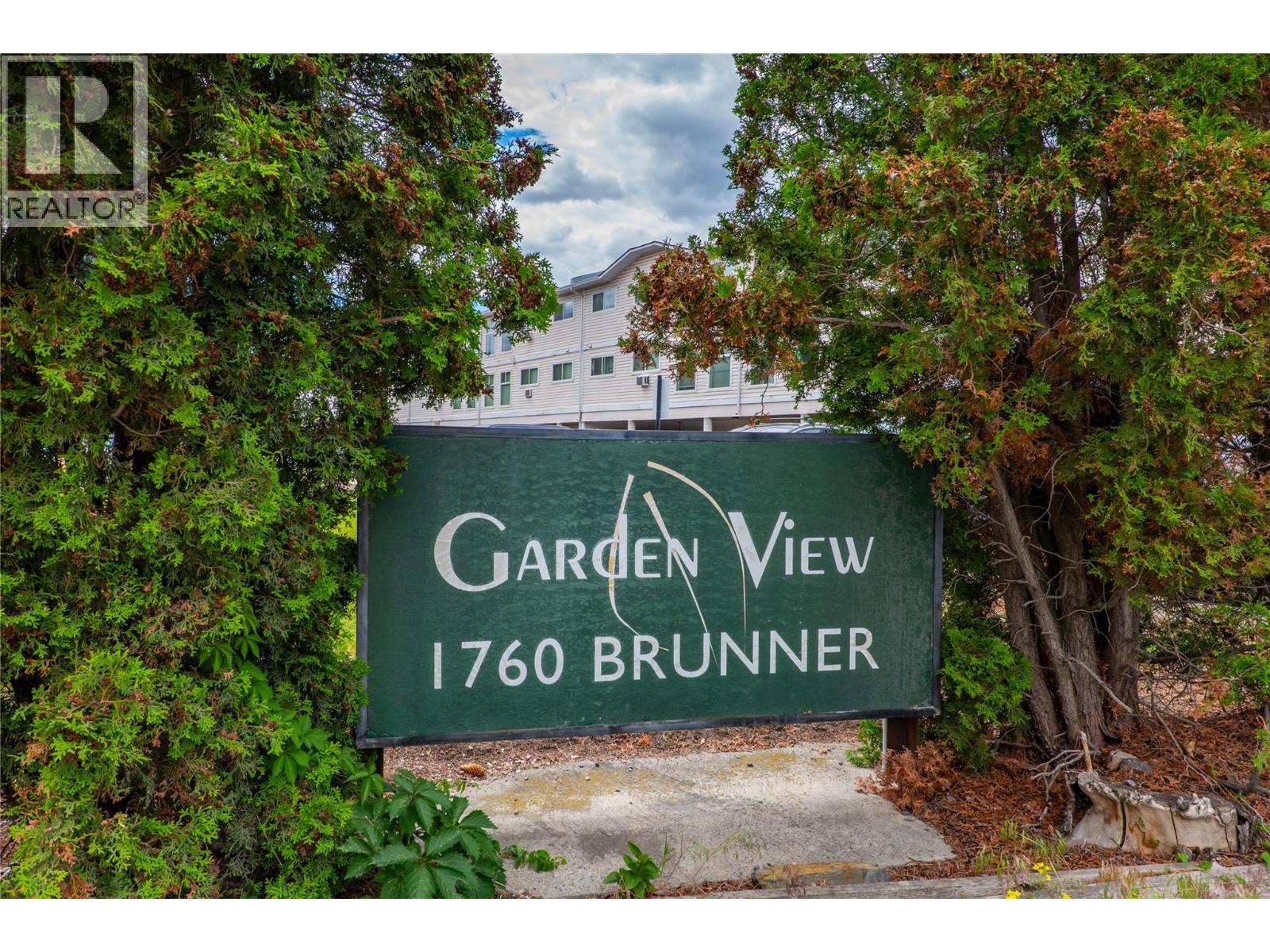#106 1760 BRUNNER Avenue - 12