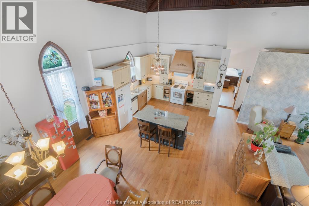 203 McIntyre STREET - Image 16