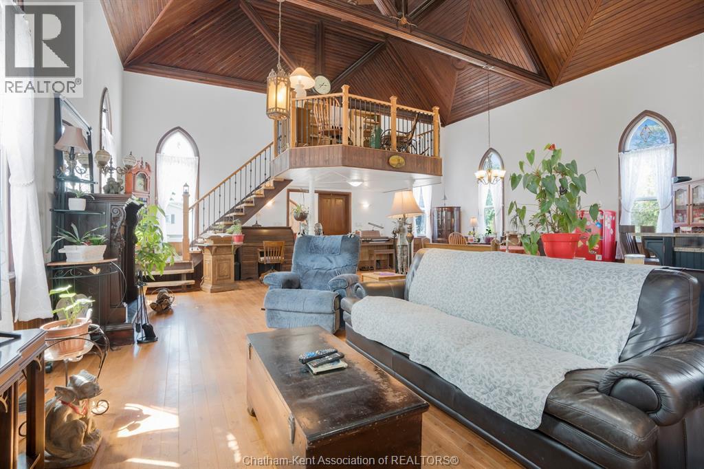 203 McIntyre STREET - Image 19