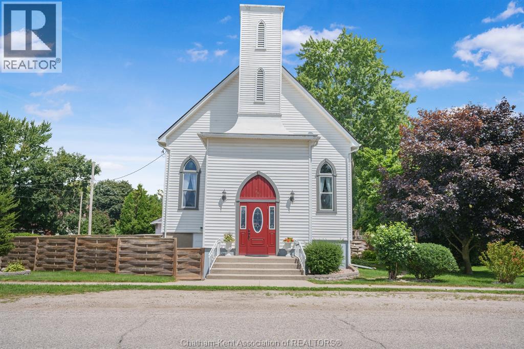 203 McIntyre STREET - 2