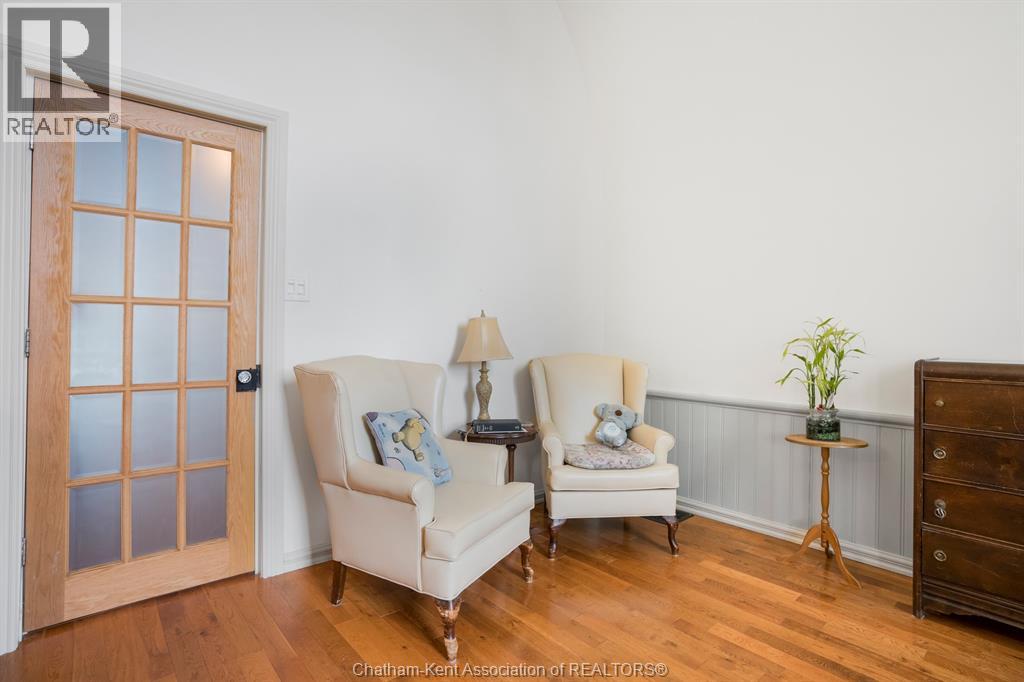 203 McIntyre STREET - 30