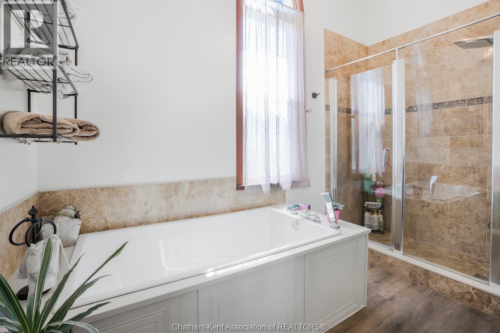 203 McIntyre STREET - Image 31