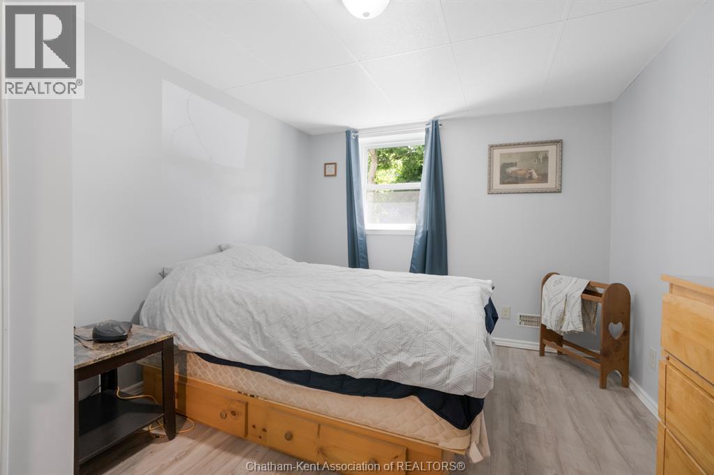 203 McIntyre STREET - Image 43