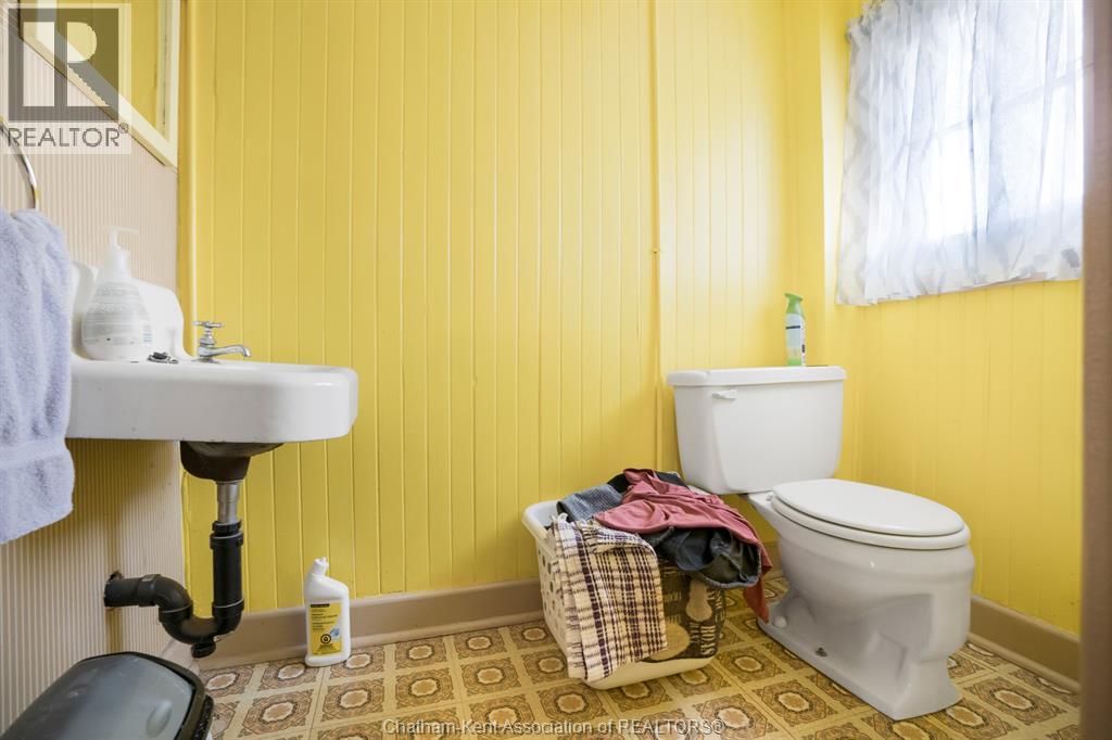 203 McIntyre STREET - Image 46