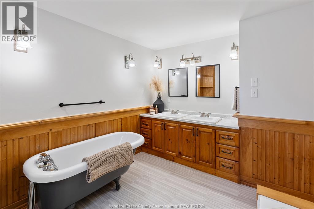 15 John STREET West - Image 20