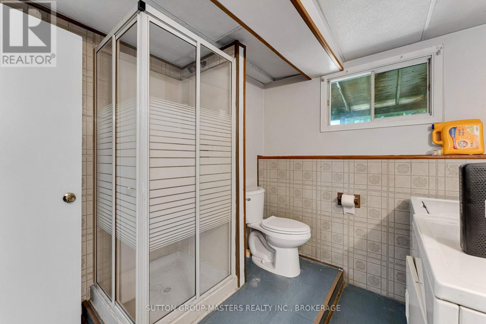 150 DAUPHIN AVENUE - Image 20