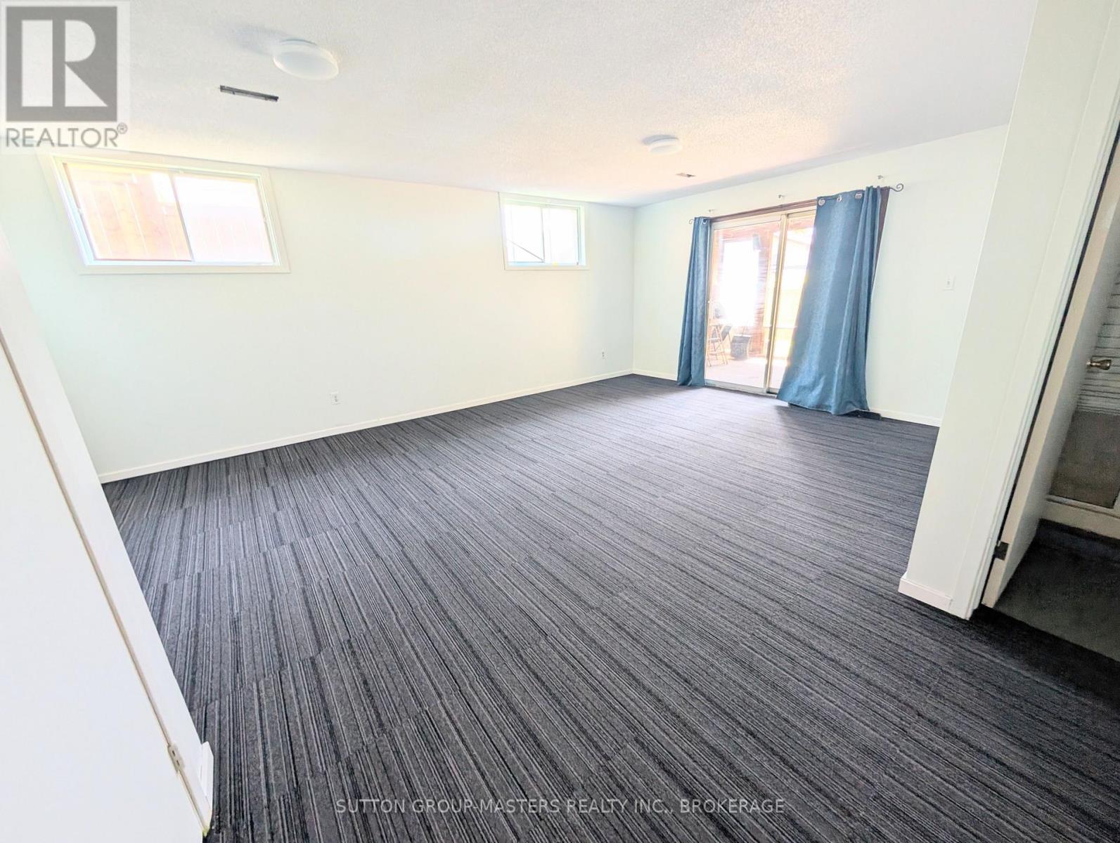 150 DAUPHIN AVENUE - 22