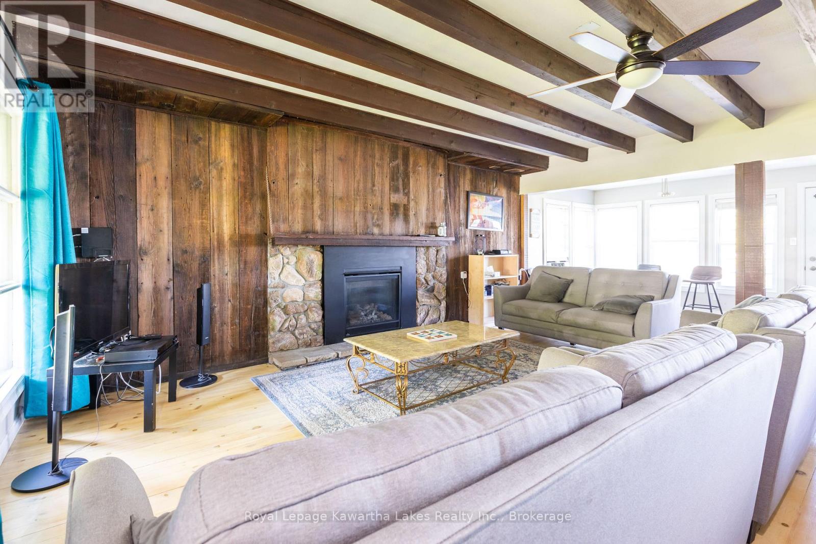 53 WESTVIEW DRIVE - 17