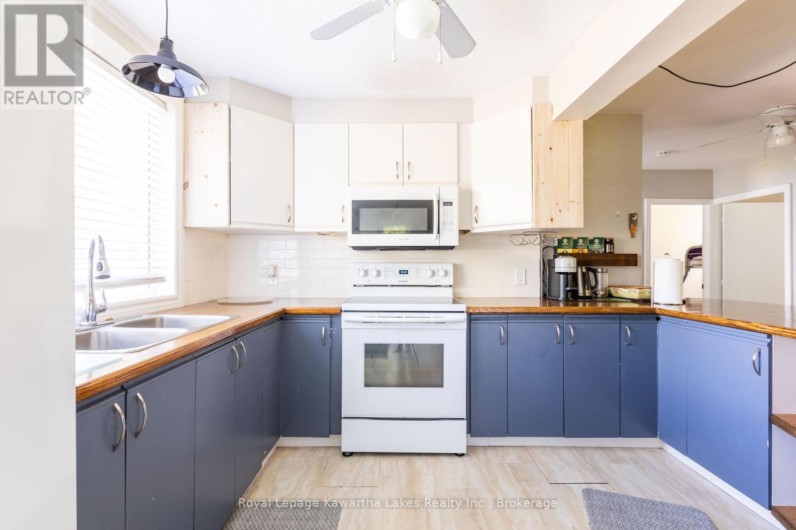 53 WESTVIEW DRIVE - 22