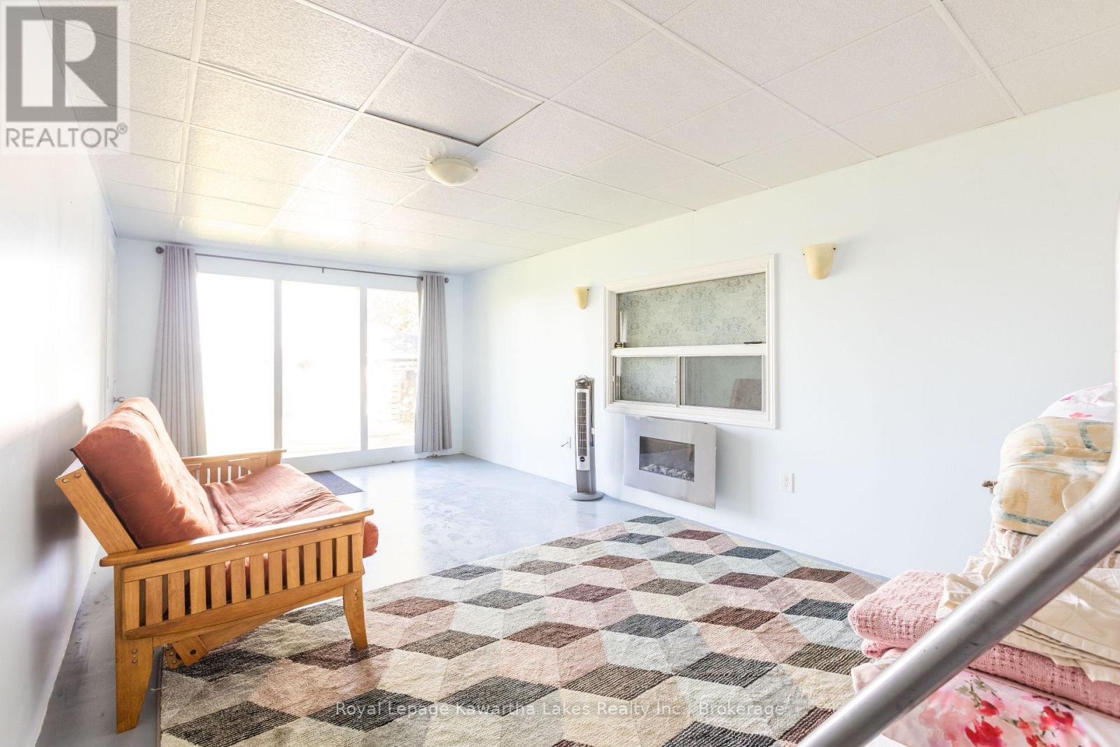 53 WESTVIEW DRIVE - 31