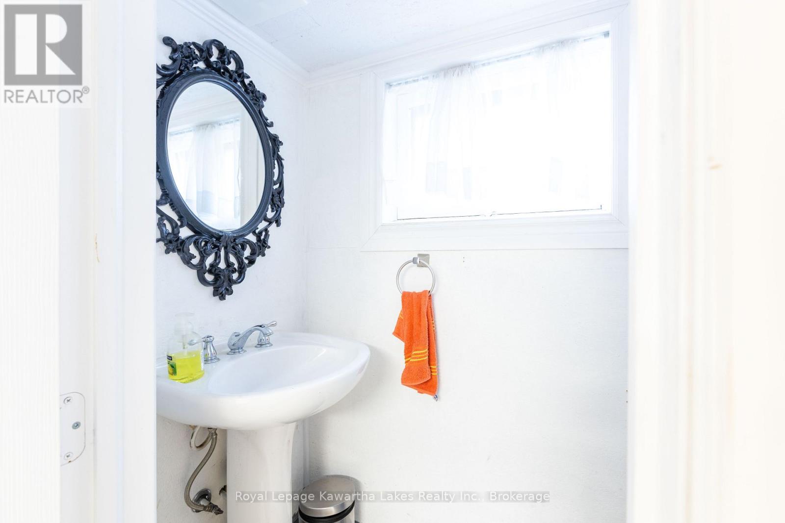 53 WESTVIEW DRIVE - Image 36